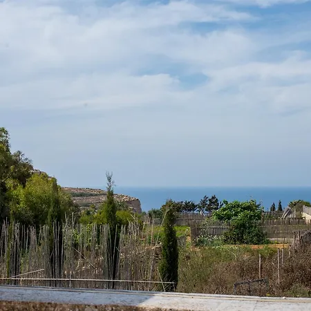 Bezitt Holiday Villa *