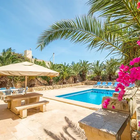 Bezitt Holiday Villa *