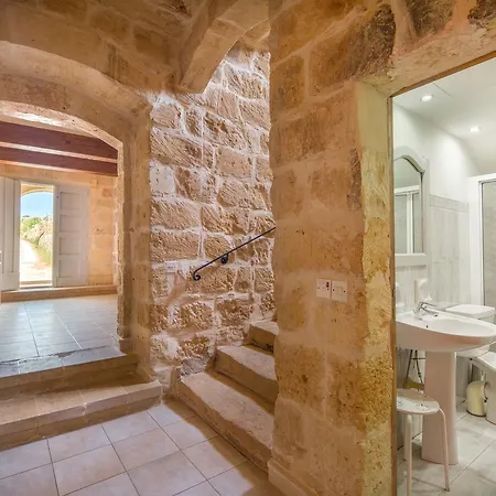 Bezitt Holiday Villa *